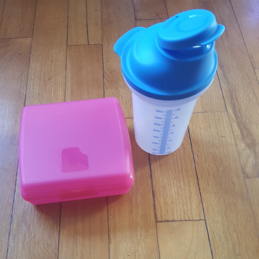 New Tupperware all in one shaker and a sandwich